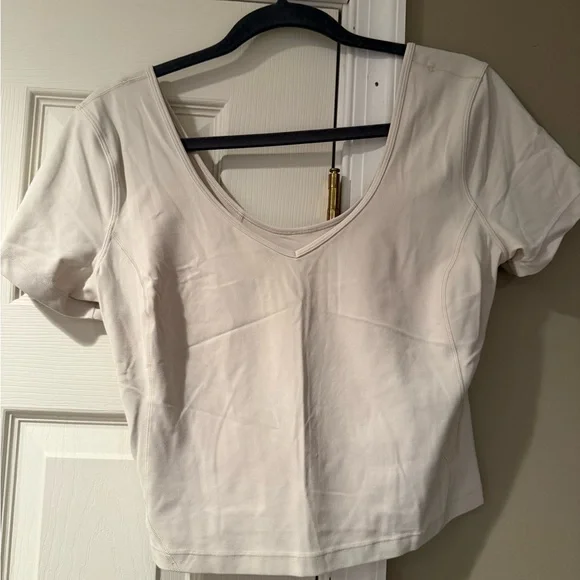 Lululemon Top - Picture 1 of 3